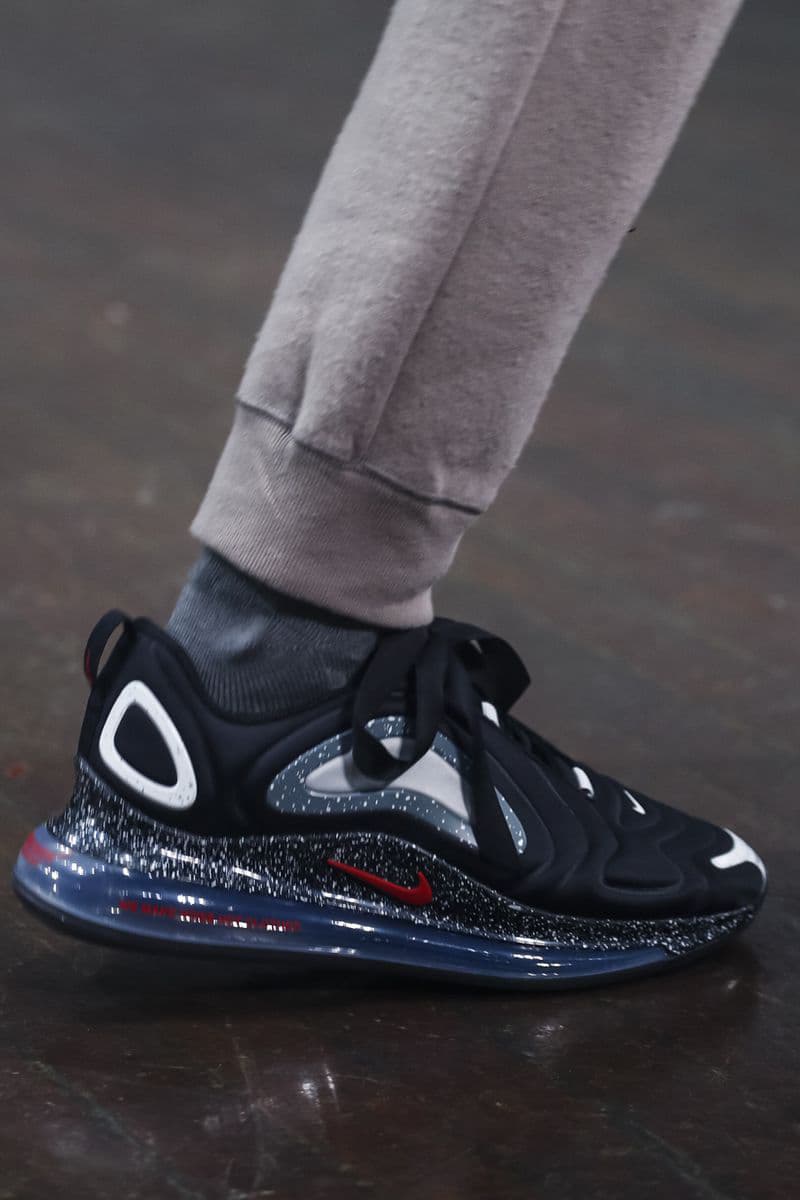 アンダーカバー UNDERCOVER 時計じかけのオレンジ 2019年秋冬 ナイキ Nike コラボ ヴァレンティノ Valentino AW Fall Winter 2019 Collection Runway paris fashion week mens jun takahashi clockwork orange droogs nike collaboration valentino