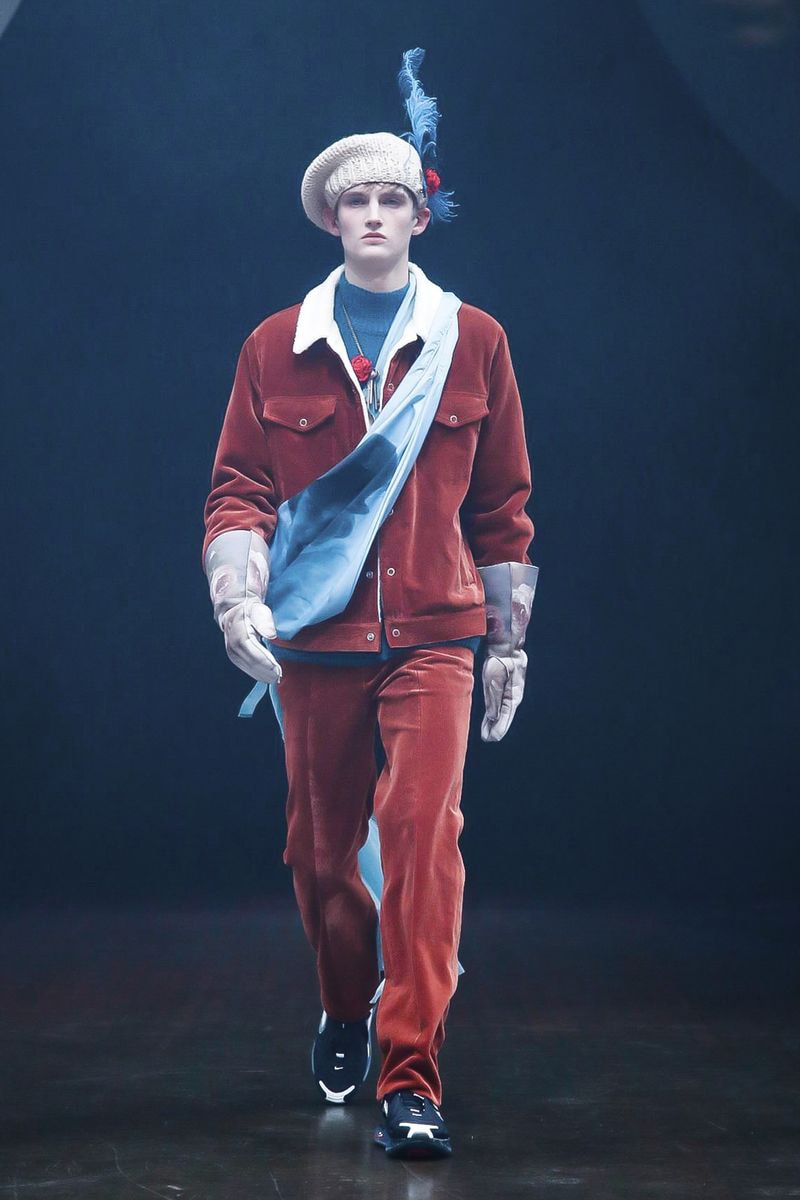 アンダーカバー UNDERCOVER 時計じかけのオレンジ 2019年秋冬 ナイキ Nike コラボ ヴァレンティノ Valentino AW Fall Winter 2019 Collection Runway paris fashion week mens jun takahashi clockwork orange droogs nike collaboration valentino