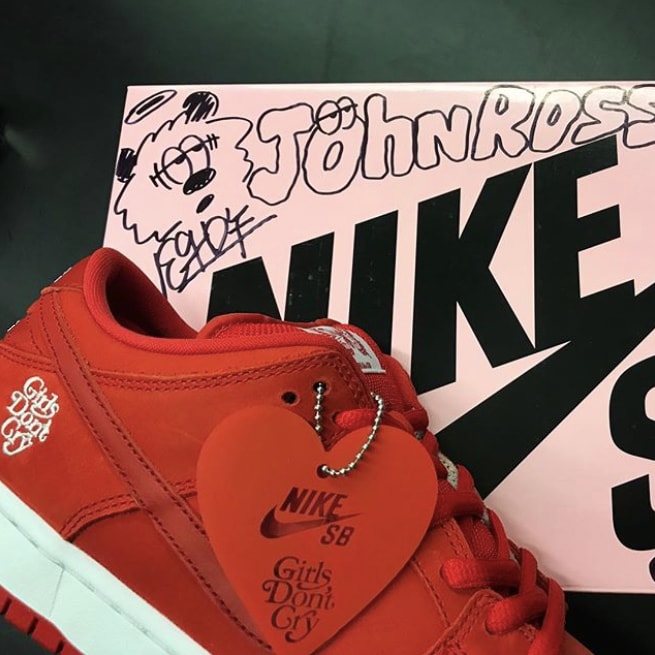 ナイキ ダンク ガールズドントクライ VERDY Girls Don’t Cry Nike SB Dunk Low スニーカー コラボ 発売日 SNKRS