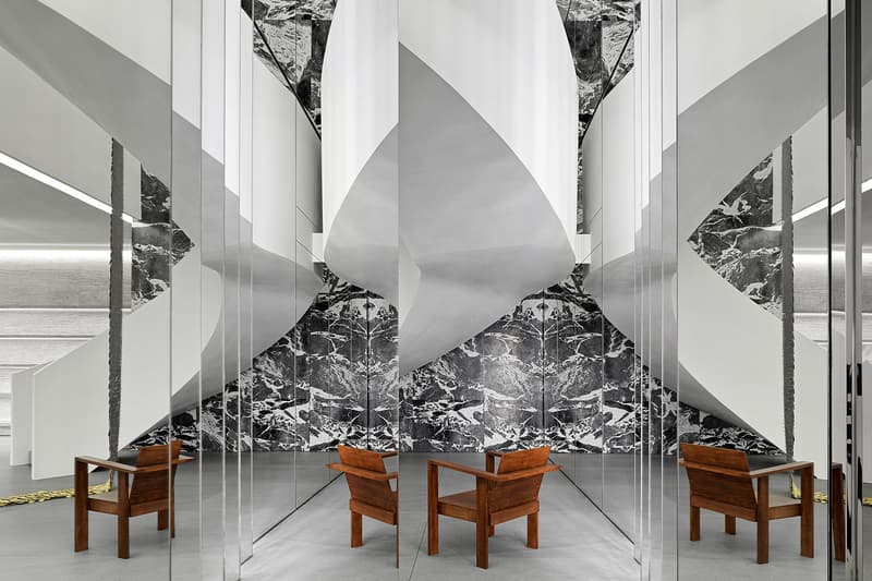 セリーヌ 表参道 東京 CELINE エディ・スリマン Hedi Slimane HYPEBEAST ハイプビースト