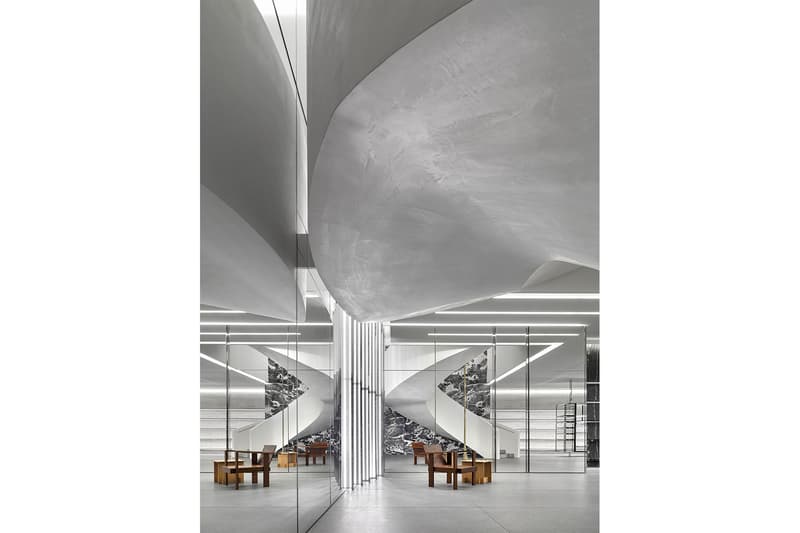 セリーヌ 表参道 東京 CELINE エディ・スリマン Hedi Slimane HYPEBEAST ハイプビースト