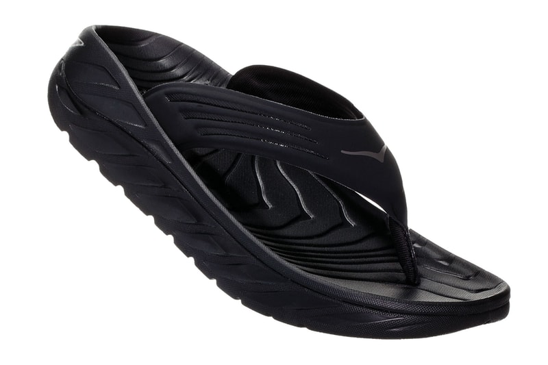 HOKA ONE ONE の大人気リカバリーサンダル2型のデザインがリニューアル