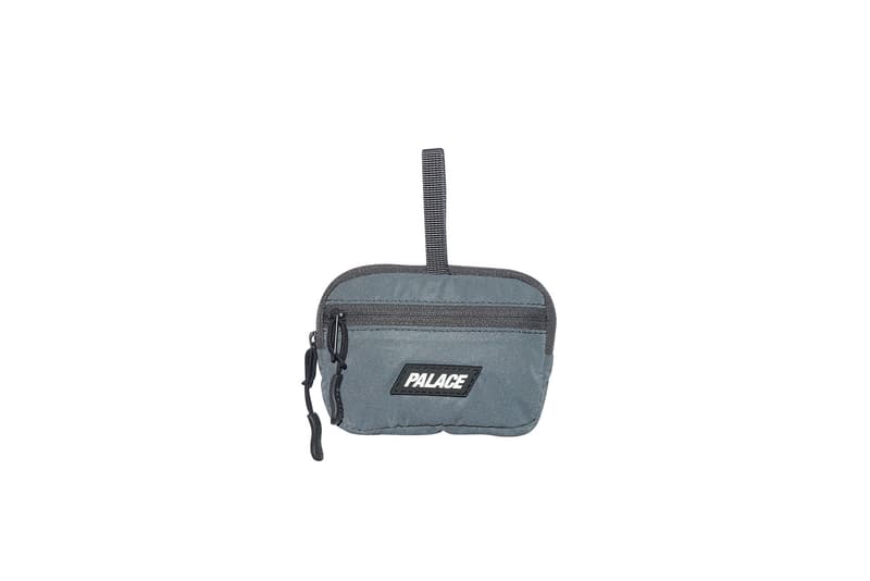 パレス Palece オンライン 発売日 フーディ パーカー ジャケット Tシャツ ポーチ サコッシュ キャップ 