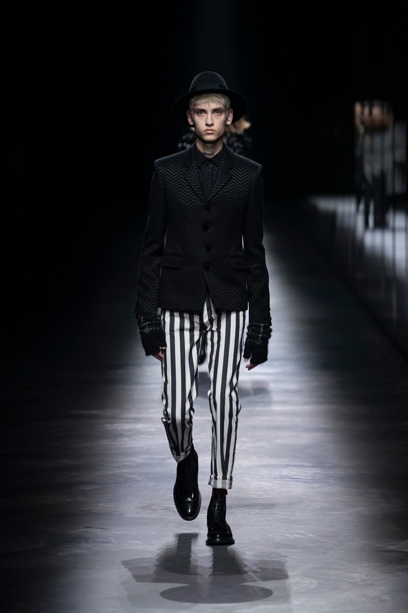 サンローラン SAINT LAURENT 2019年秋冬 ランウェイ コレクション ルック メンズ コート アウター オンライン デザイナー パリ 