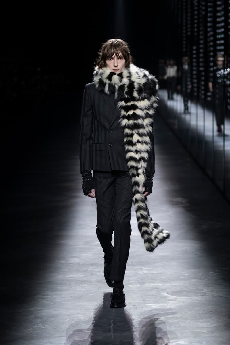 サンローラン SAINT LAURENT 2019年秋冬 ランウェイ コレクション ルック メンズ コート アウター オンライン デザイナー パリ