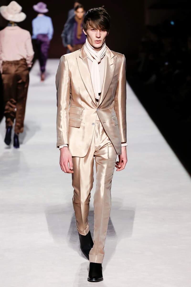 トム フォード Tom Ford 2019年秋冬コレクション ニューヨーク ファションウィーク フォール ウィンター ランウェイ 画像 スーツ ジャケット オンライン