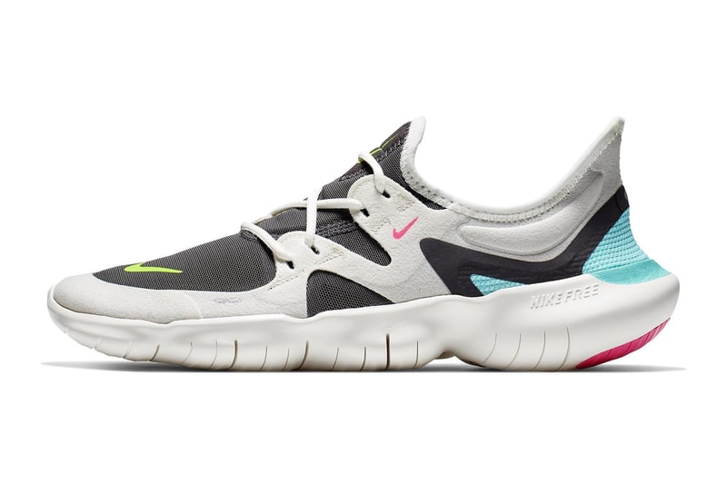 ナイキ フリー 裸足 素足 Nike Free 最新 ランニングシューズ RN　フライニット ランシュー