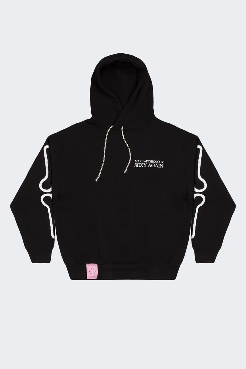 アリーズ　ソフィアマリアプランテラ ジェレミーデラー デイビッド・シムズ　ドーバーストリートマーケット　銀座Jeremy Deller David Sims Aries Make Archaeology Sexy Again Cerne Abbas Wiltshire B4 Christ The Store X 180 Strand Collection Capsule Exhibition Release Date Details Sofia Prantera Dover Street Market WILTSHIRE BEFORE CHRIST WB4C PROJECT