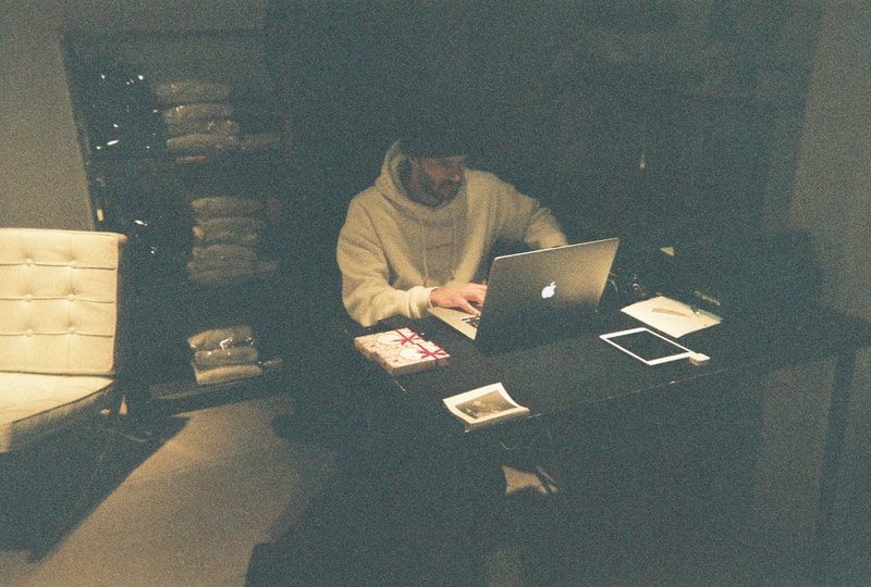 フューチャー FUTUR 写ルンです インスタントカメラ 使い捨てカメラ フィルムカメラ オンライン スウェット アパレル 東京 ナイトライフ