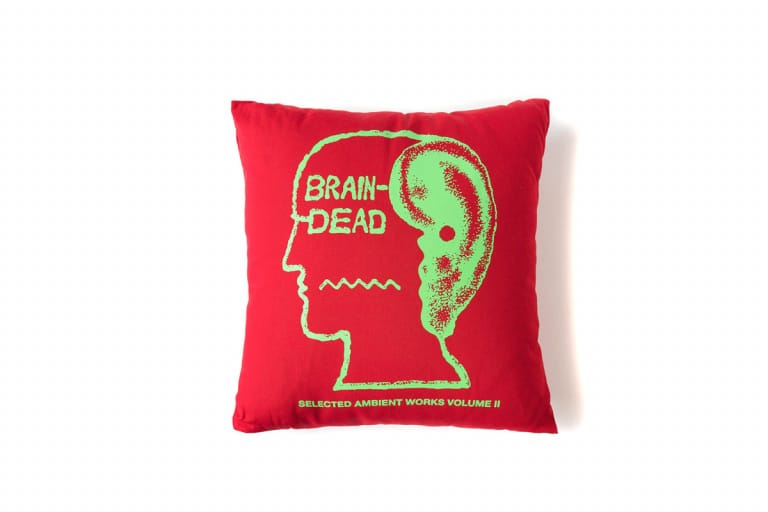 Brain Dead より平凡な日常にスパイスを与える？ホームグッズの数々が登場
