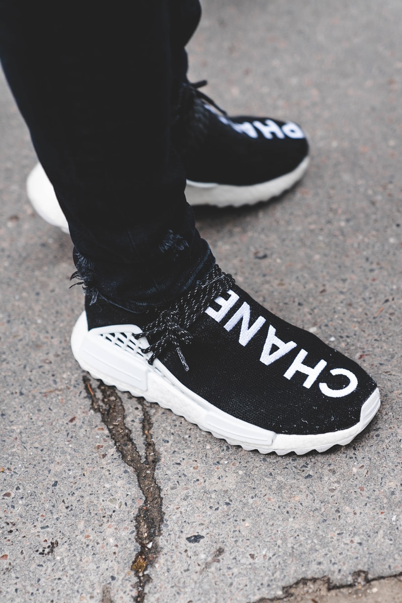 ストリートスナップ：シャネル 2019年秋冬コレクション Karl Lagerfeld（カール・ラガーフェルド）chanel Chanel FW19 Paris Fashion Week Street Style runway collection fall winter 2019 karl lagerfeld guest attendee pfw 