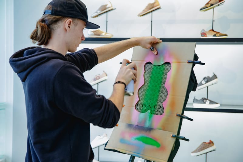 NY の気鋭ストリートアーティスト WhIsBe を招聘した COACH のスペシャル ライブペインティングに潜入