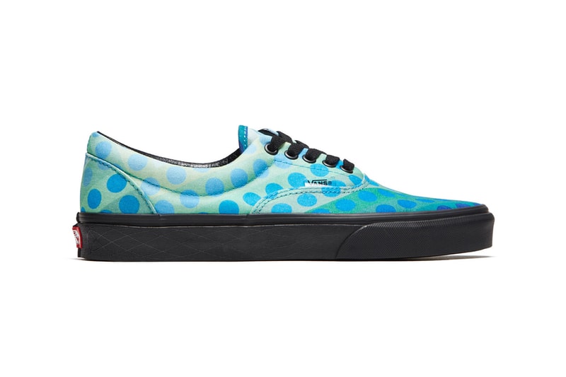 デヴィッド・ボウイ　ヴァンズ　カプセルコレクション David Bowie Vans Sneaker Collection Vans era ziggy stardust slip-on 47 V dx old skool era release date info space oddity lightning bolt Hunky Dory fuzzy suede 
