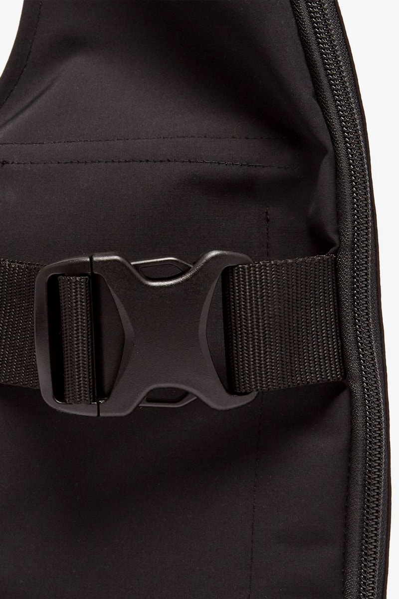 ジュンヤ ワタナベ マン コムデギャルソン  ショルダーバッグJUNYA WATANABE Technical harness Crossbody Bag Red Black polyester cotton Velcro shoulder strap matches fashion