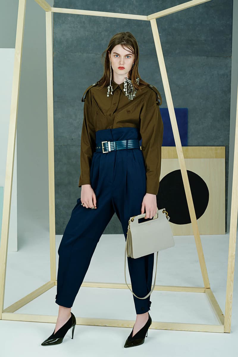 鈴木親が撮り下ろす三越伊勢丹発のラグジュアリー誌『Excellent Woman』2019年春夏カタログ 今季は“Soft Uniform”、“Cute Folk”という2つのディレクションテーマに付随した豪華ブランドが全18ページに渡り登場