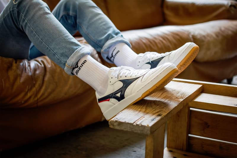 ミズノ MIZUNO CITY WIND シティ ウィンド  テニスシューズ 復刻 kazoku カゾク