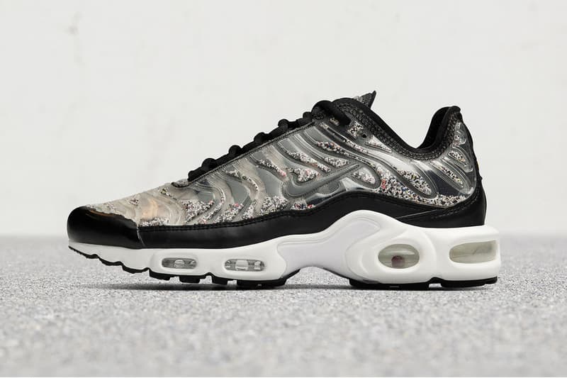 ナイキ ウィメンズ フットウェア スニーカー コレクション Nike Women 2019 Summer Footwear Collection Release ZoomX Vista Grind Air Max FF720 VaporMax 2 Random Air Max Box Air VaporMax Flyknit 2 LXX Swarovski