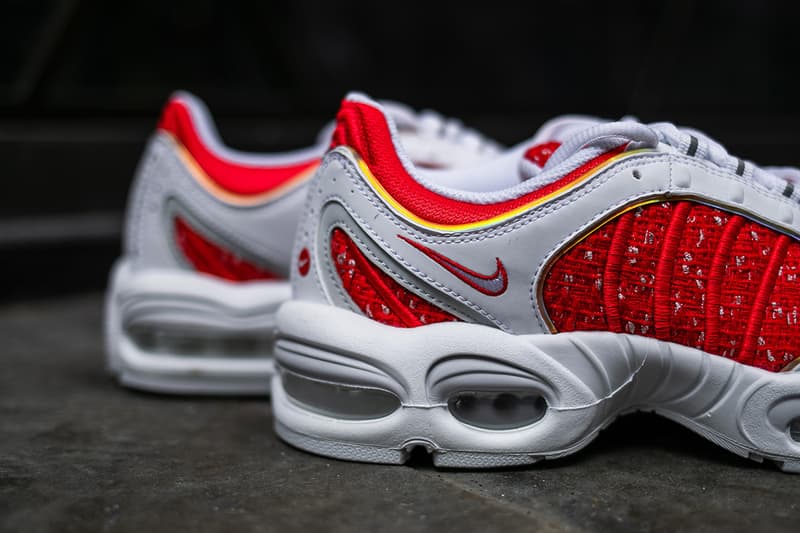 シュプリーム x ナイキ エア テイルウィンド 4 Supreme x Nike Air Tailwind IV Closer Look Sneakers Kicks Shoes Trainers Footwear Cop Purchase Buy Online Instore Soho London America New York Brooklyn Los Angeles White Black Colorway