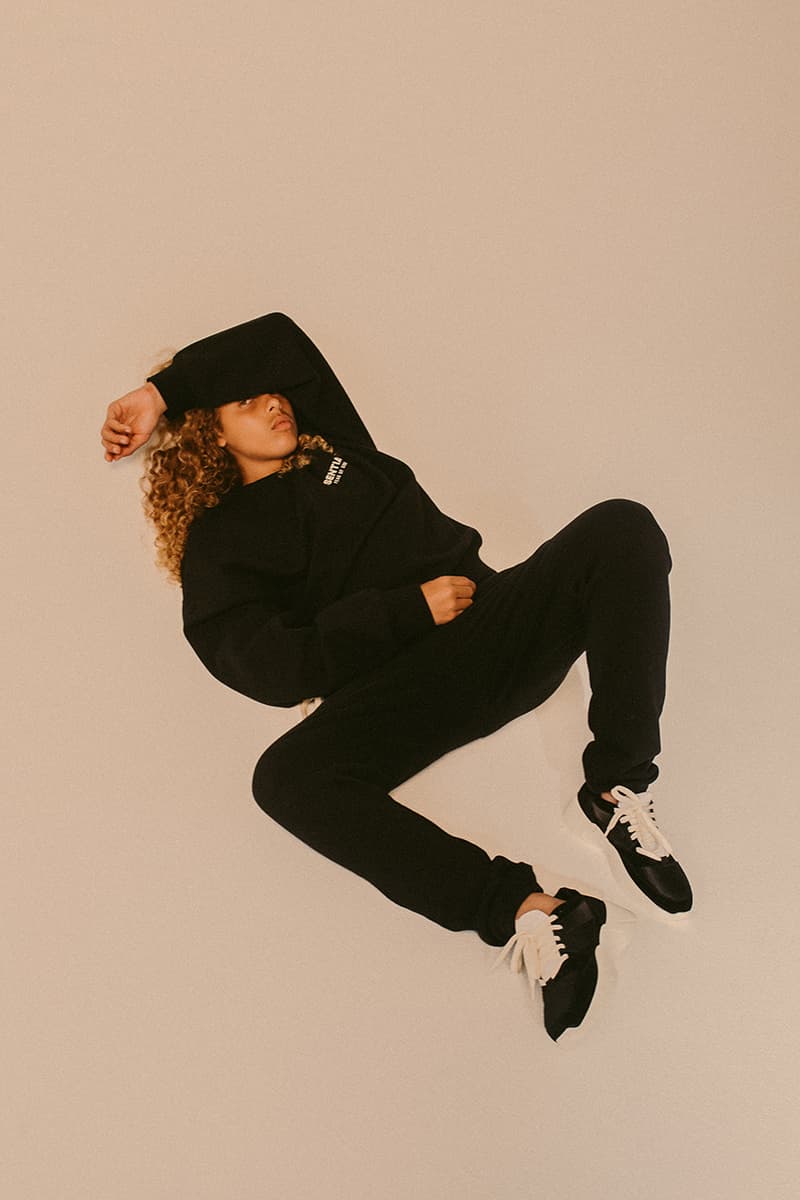 フィアオブゴッド エッセンシャルズ Fear of God ESSENTIALS が最新ルックブック & リストック情報を解禁 Fear of God Essentials Spring Summer 2019 SS19 Collection Drop Date Release Information oversized t-shirt long-sleeve crewneck sweatshirt hoodie sweatshort sweatpant limited run clothing Jerry Lorenzo