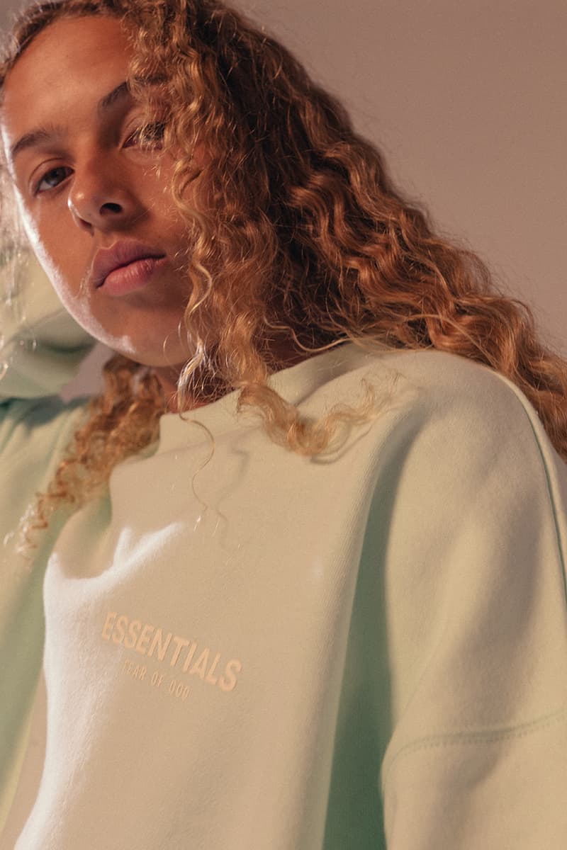 フィアオブゴッド エッセンシャルズ Fear of God ESSENTIALS が最新ルックブック & リストック情報を解禁 Fear of God Essentials Spring Summer 2019 SS19 Collection Drop Date Release Information oversized t-shirt long-sleeve crewneck sweatshirt hoodie sweatshort sweatpant limited run clothing Jerry Lorenzo