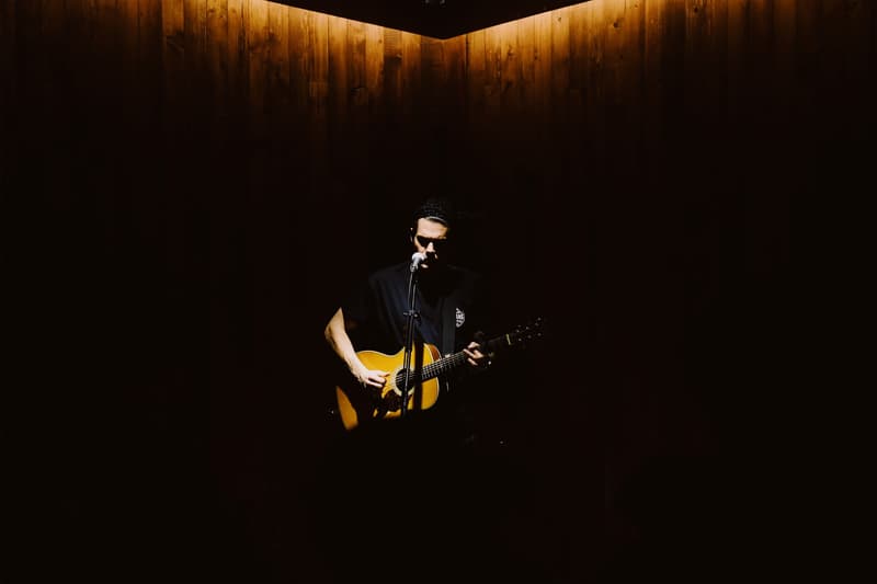 ジョン・メイヤー ネイバーフッド NEIGHBORHOOD John Mayer ライブ 写真 アコースティック