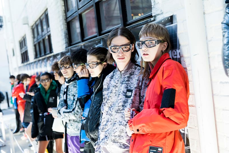 “ダウンタウンレイブ”を表現した Onitsuka Tiger 2019年秋冬コレクションをレポート