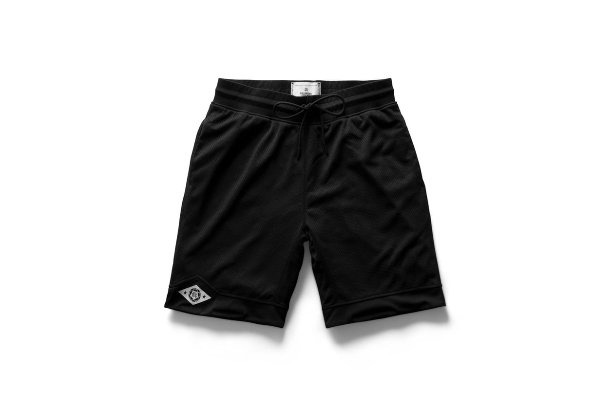 高品質スウェットで人気の Reigning Champ よりストリート サッカーをテーマにした最新コレクションが登場