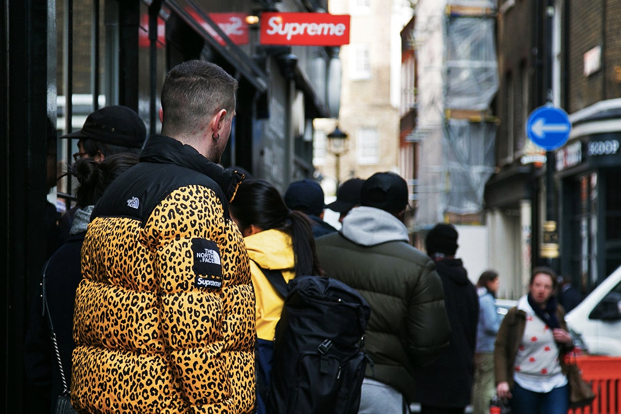 Supreme の創始者ジェームス・ジェビアが噂の“パクりブランド”について遂に口を開く Supreme Italia James Jebbia Criminal Global Counterfeiting Interview Business of Fashion Fakes Spain Store Opening Philosophy Court Case Statement Update Read News