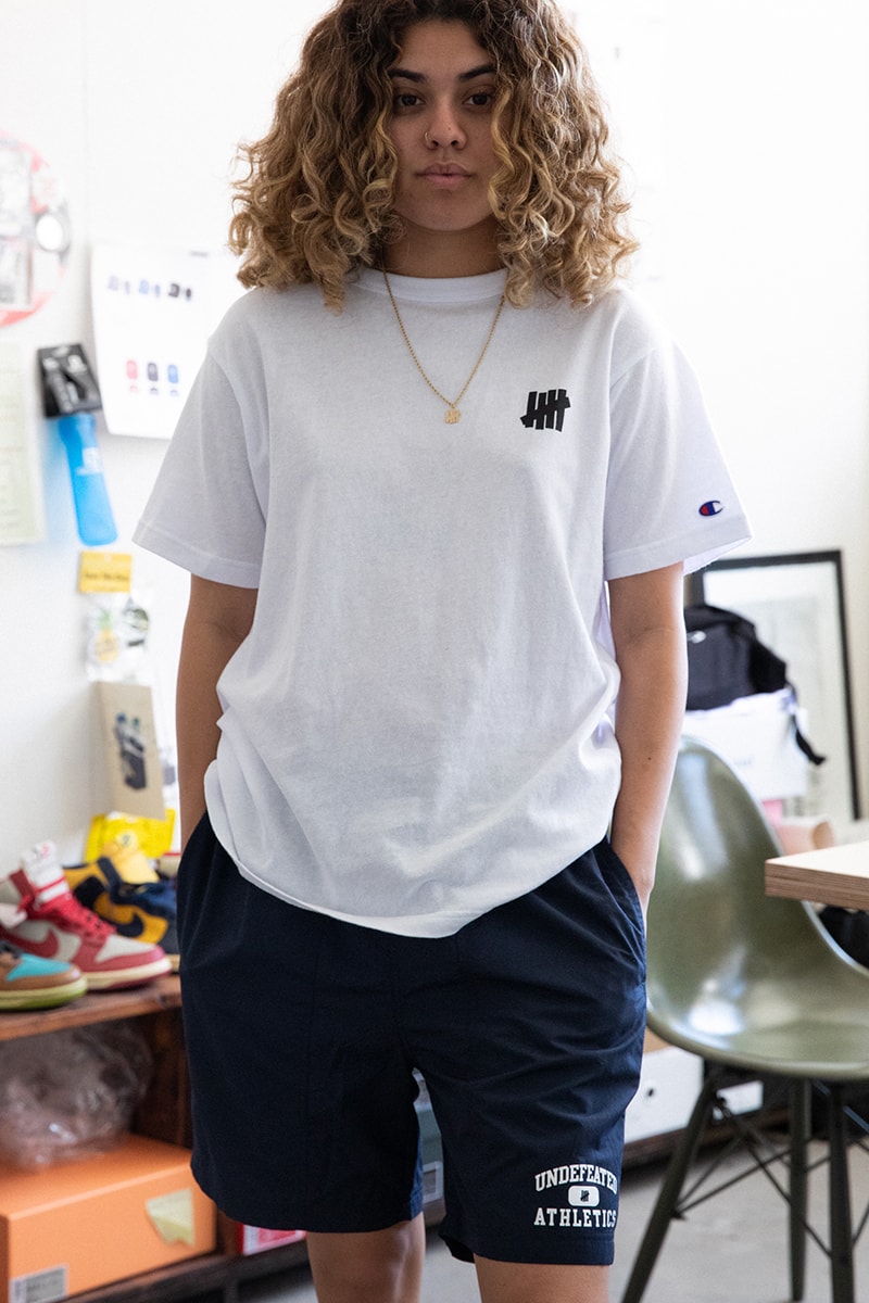 アンディフィーテッド チャンピオン UNDEFEATED Champion オンライン Tシャツ ショーツ 