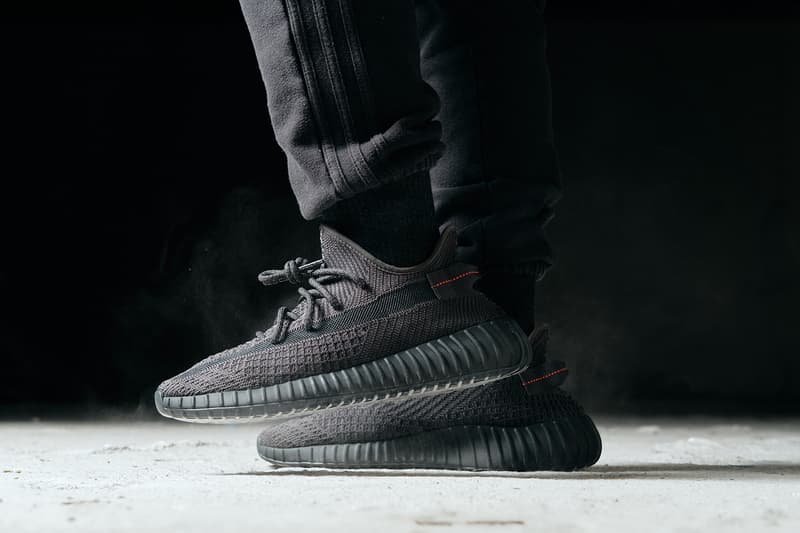 YEEZY BOOST 350 V2 イージーブースト kanye west カニエ・ウェスト adidas アディダス オールブラック モデル 着用 ビジュアル 登場