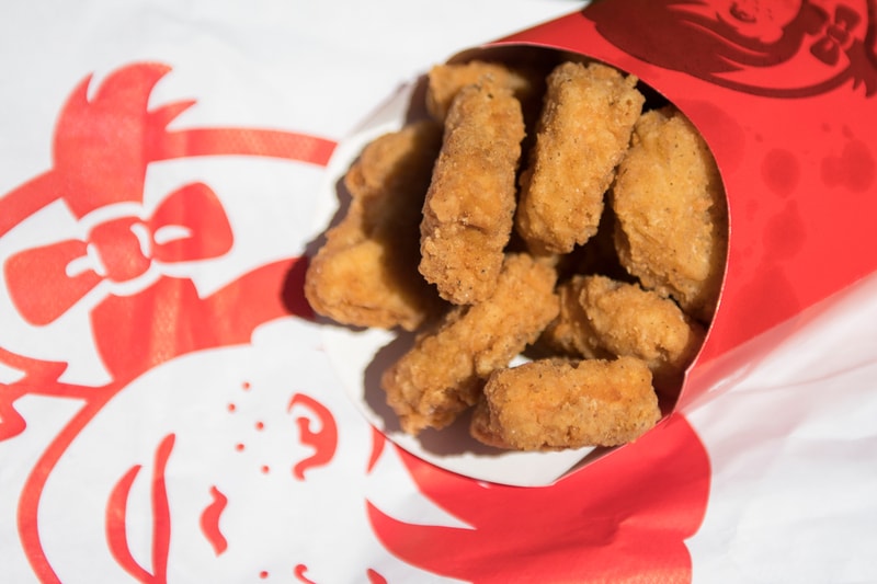 チャンス・ザ・ラッパーのツイートがきっかけとなりウェンディーズ Chance The Rapper Brings Back Wendy's Spicy Chicken Nuggets Twitter Tweets