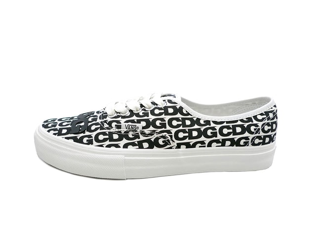 ブランドロゴを散りばめた CDG x Vans Vault によるコラボ Authentic がリストック