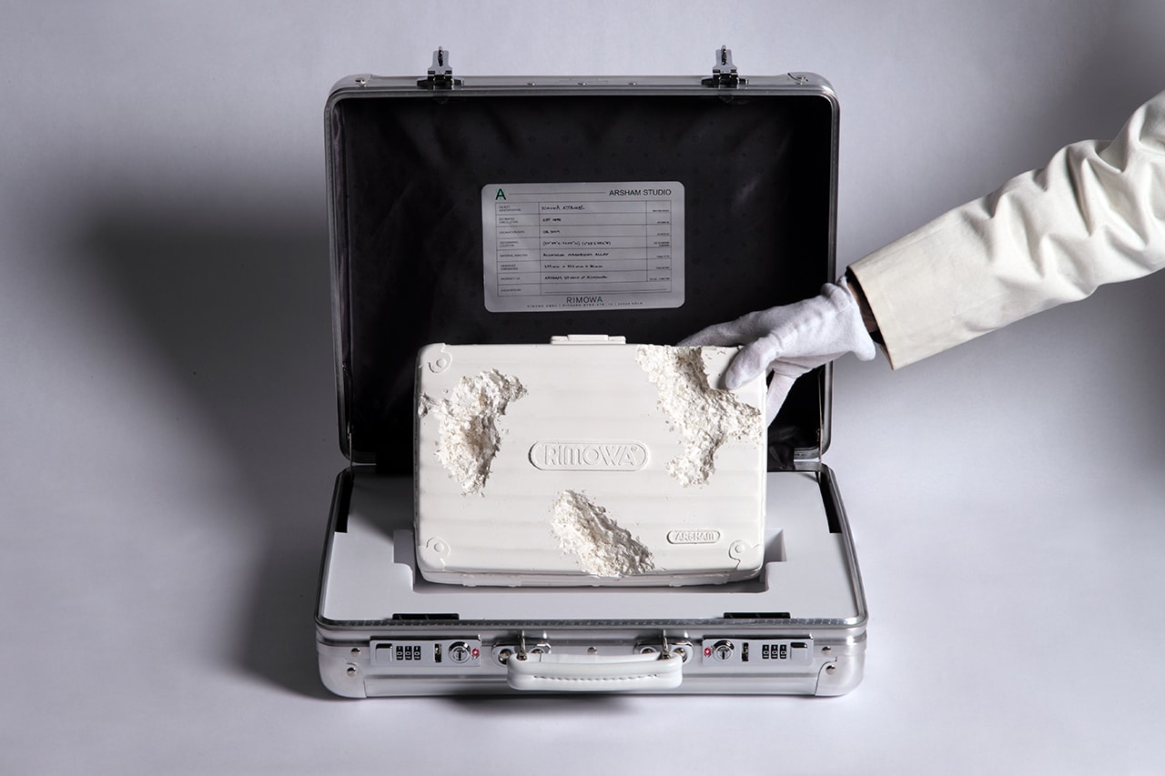 リモワ ダニエル・アーシャム Daniel Arsham Studio Rimowa Collaboration コラボアタッシュケース Frieze NY Art Fair Vintage Suitcase Limited Edition "Eroded" Sculpture "Future Relic" Series Sotheby’s Auction House 2200 USD RRP