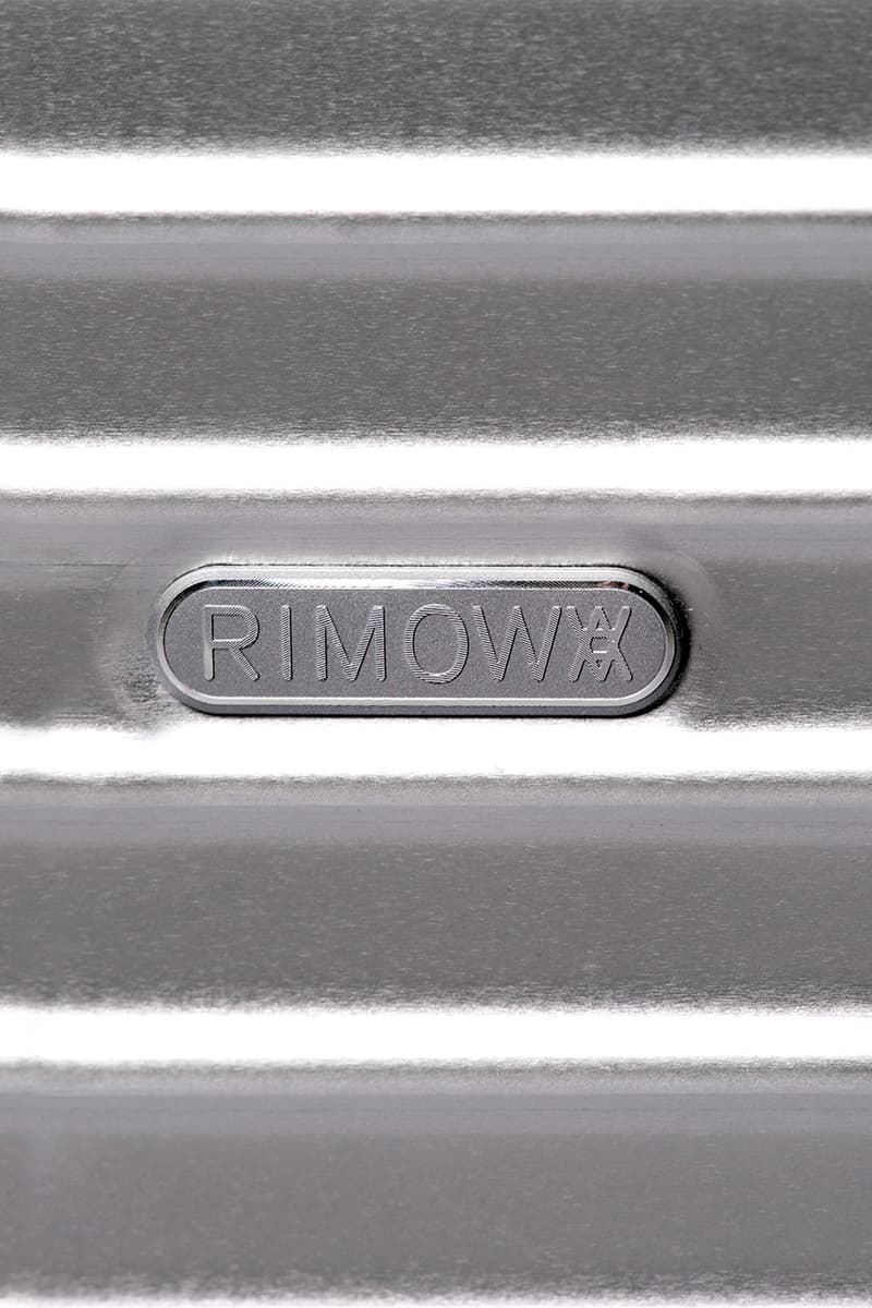 リモワ ダニエル・アーシャム Daniel Arsham Studio Rimowa Collaboration コラボアタッシュケース Frieze NY Art Fair Vintage Suitcase Limited Edition "Eroded" Sculpture "Future Relic" Series Sotheby’s Auction House 2200 USD RRP