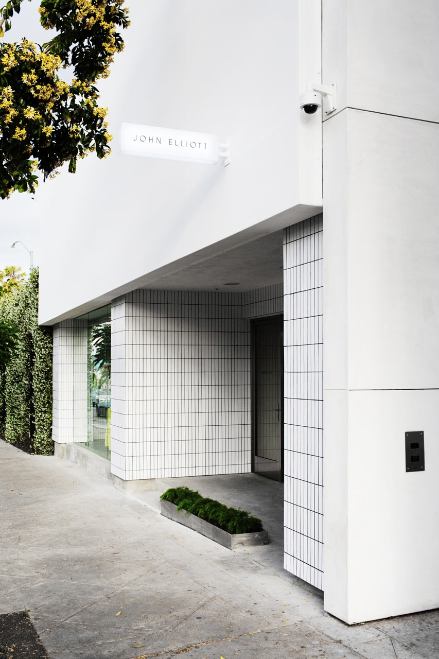 ジョン エリオット John Elliott がブランド初となる旗艦店をロサンゼルスにオープン John Elliott Opens First Flagship Store in West Hollywood california melrose avenue may 8 2019