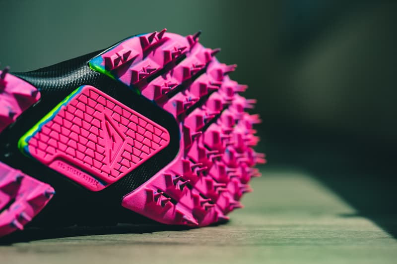 オフホワイト™ ナイキ 新作 コラボ シューズ ズームテラカイガー5 Zoom Terra Kiger 5  ズーム テラ カイガー 5