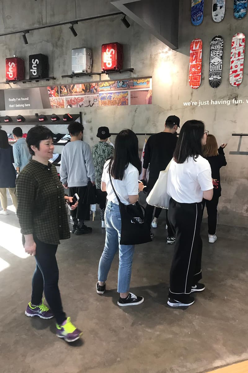 懲りないパクりブランド Supreme Italia が上海に2店舗目をオープン Shanghai Supreme Italia Store Look Fake Counterfeit