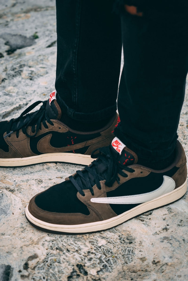 トラヴィス・スコット x ナイキによるエアジョーダン 1 Travis Scott x Air Jordan 1 Low On-Feet Closer Look Photos imagery sneaker colorway CQ4277-001 aj1