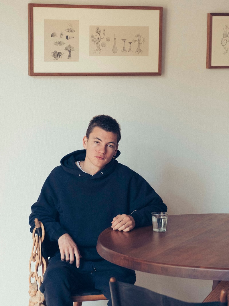 ユナイテッドアローズ アンド サンズ オンライン スウェット パーカー Tシャツ ショーツ パンツ UNITED ARROWS & SONS シンプル 無地 