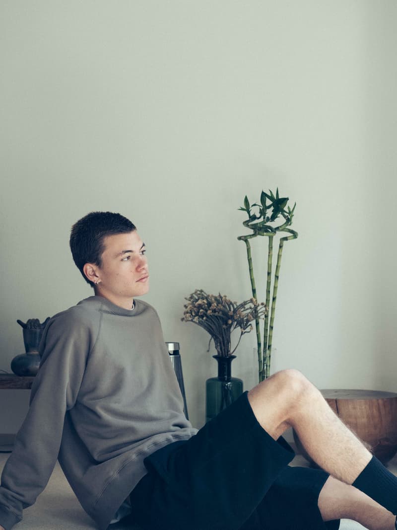 ユナイテッドアローズ アンド サンズ オンライン スウェット パーカー Tシャツ ショーツ パンツ UNITED ARROWS & SONS シンプル 無地