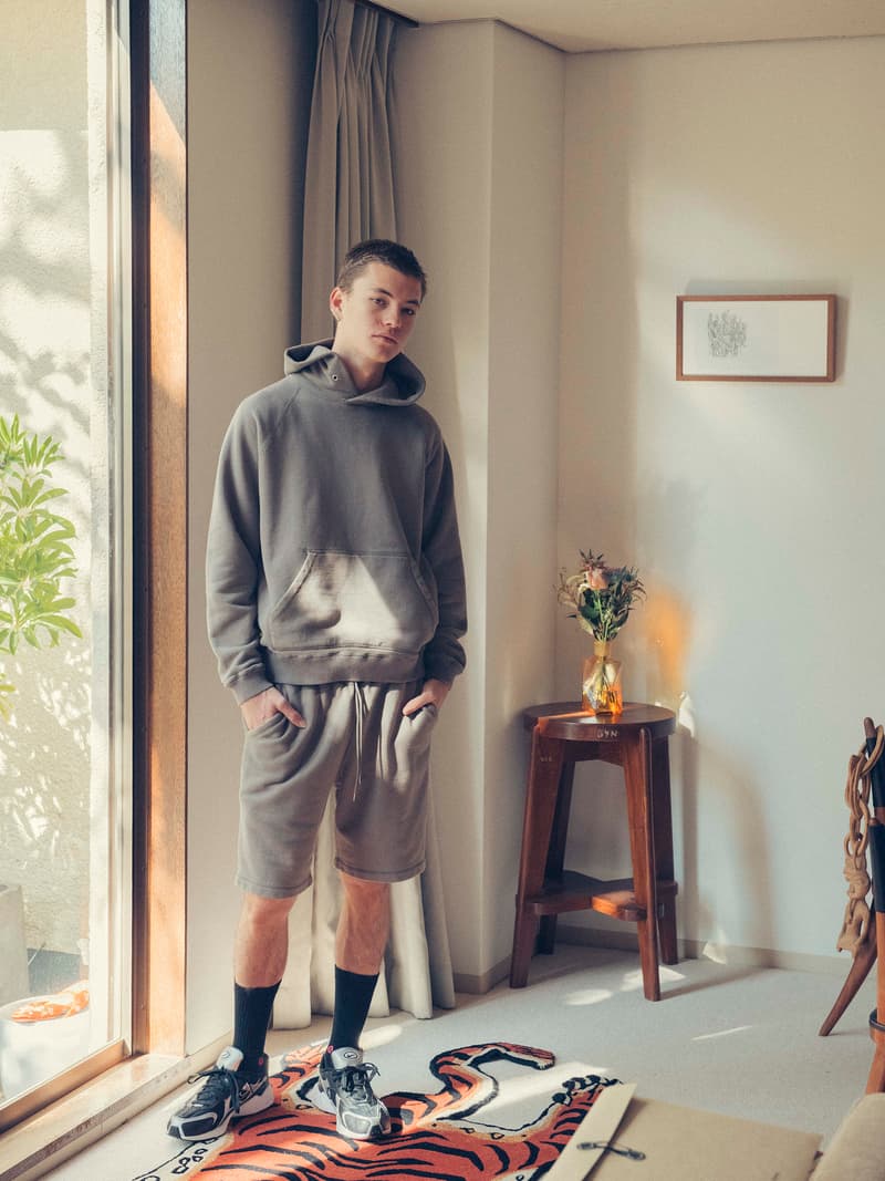 ユナイテッドアローズ アンド サンズ オンライン スウェット パーカー Tシャツ ショーツ パンツ UNITED ARROWS & SONS シンプル 無地 