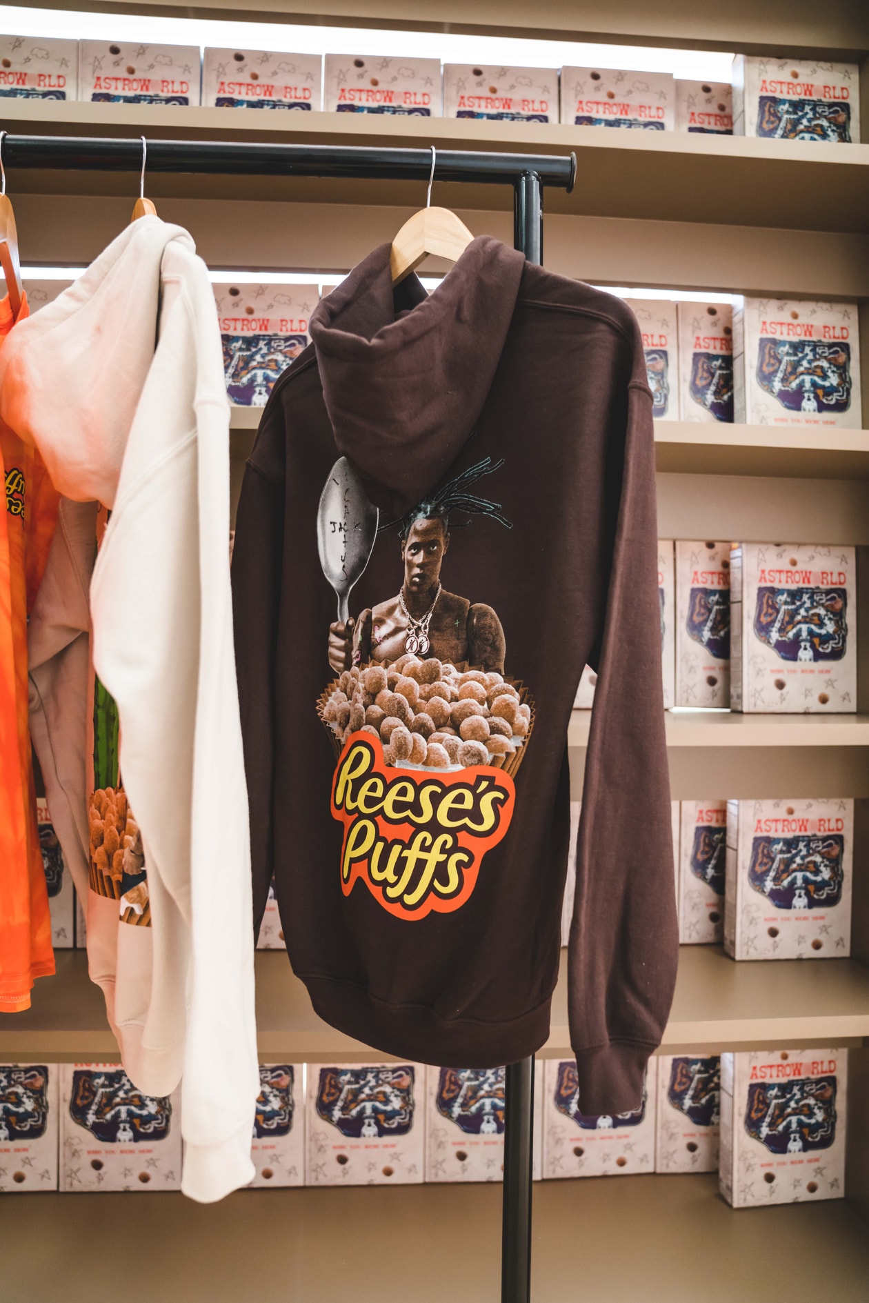 リージーズ・パフズ Travis Scott Reese's Puffs シリアル Cereal Paris Pop-Up Look Inside Special Boxes Spoon Bowl T shirt Hoodie General