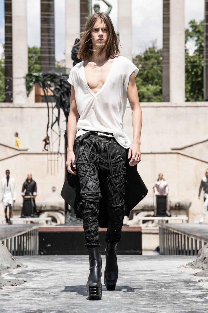 リック オウエンス Rick Owens 春夏コレクション Spring/Summer 2020 パリ ファッションウィーク Paris Fashion Week Men's SS20 Runway Collection Looks Tailoring Iridescent Coats Suits Streetwear Avant Garde