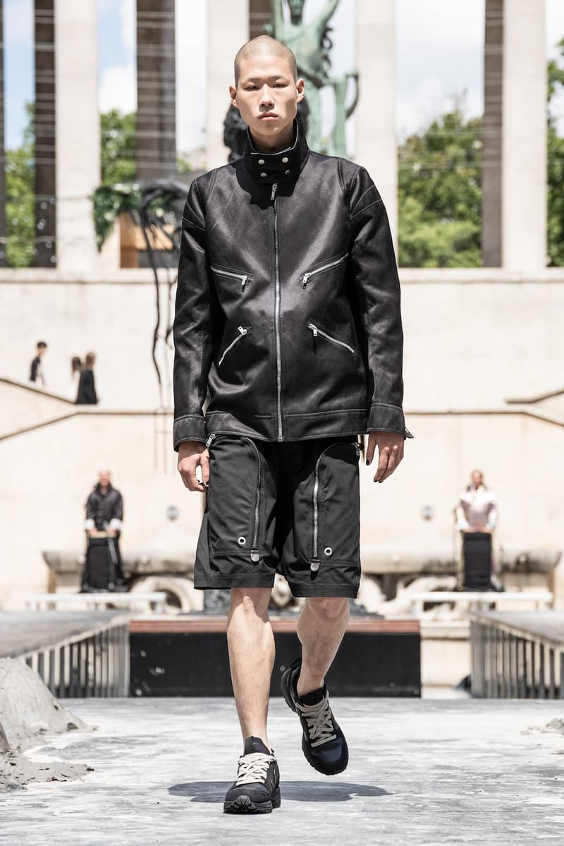 リック オウエンス Rick Owens 春夏コレクション Spring/Summer 2020 パリ ファッションウィーク Paris Fashion Week Men's SS20 Runway Collection Looks Tailoring Iridescent Coats Suits Streetwear Avant Garde
