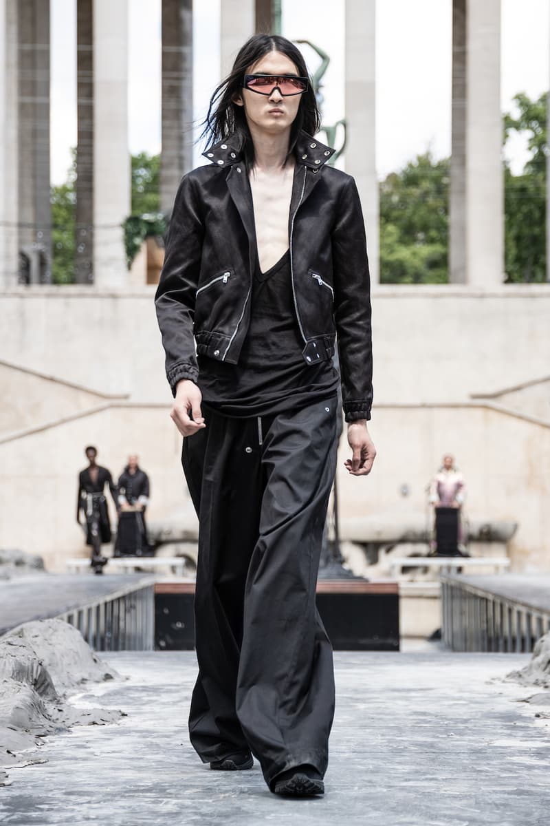 リック オウエンス Rick Owens 春夏コレクション Spring/Summer 2020 パリ ファッションウィーク Paris Fashion Week Men's SS20 Runway Collection Looks Tailoring Iridescent Coats Suits Streetwear Avant Garde