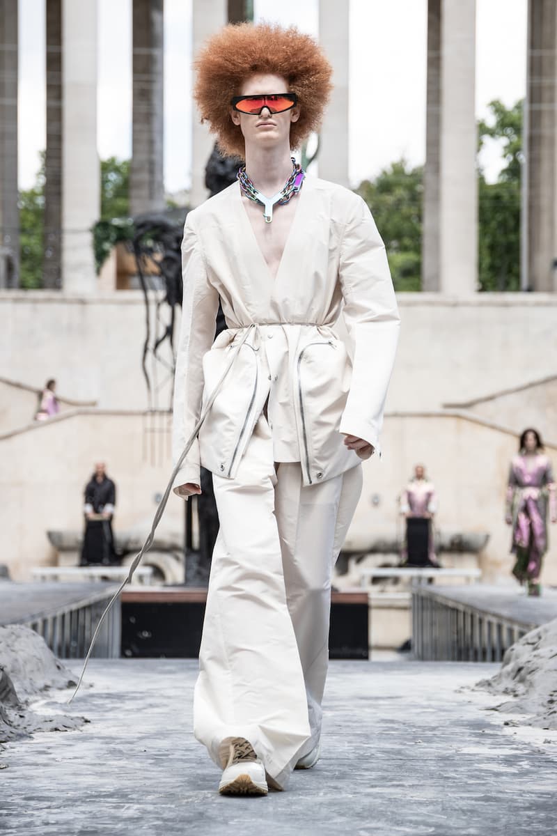 リック オウエンス Rick Owens 春夏コレクション Spring/Summer 2020 パリ ファッションウィーク Paris Fashion Week Men's SS20 Runway Collection Looks Tailoring Iridescent Coats Suits Streetwear Avant Garde