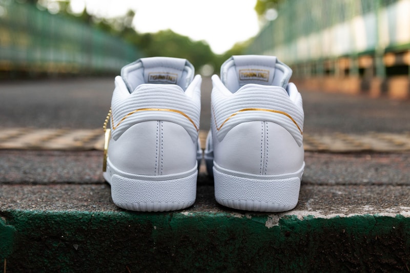 タイショーン・ジョーンズ  Tyshawn jones adidas skateboarding 初 プロ シグネチャー 白 トリプルホワイト モデル Tyshawn Triple White クローズアップ