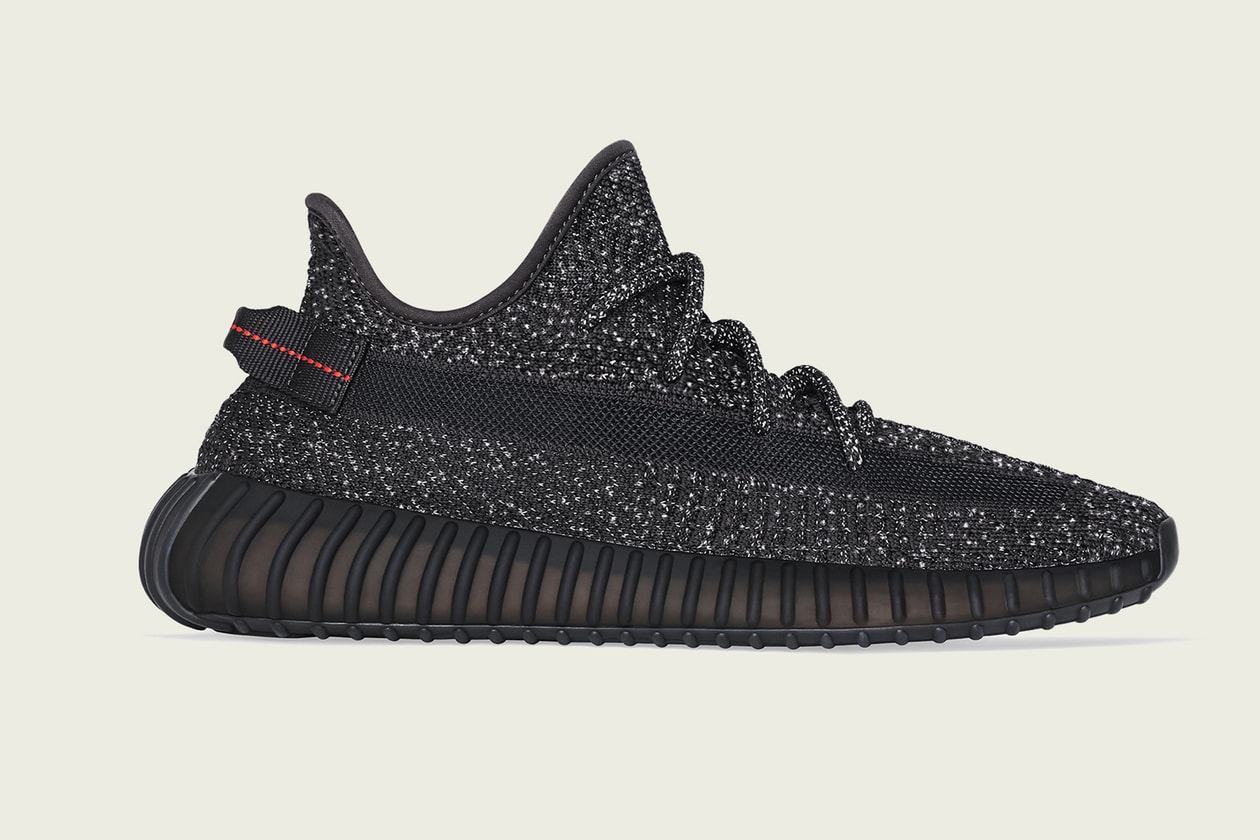 YEEZY BOOST 350 V2の新色ブラックモデル2型が2日連続で発売