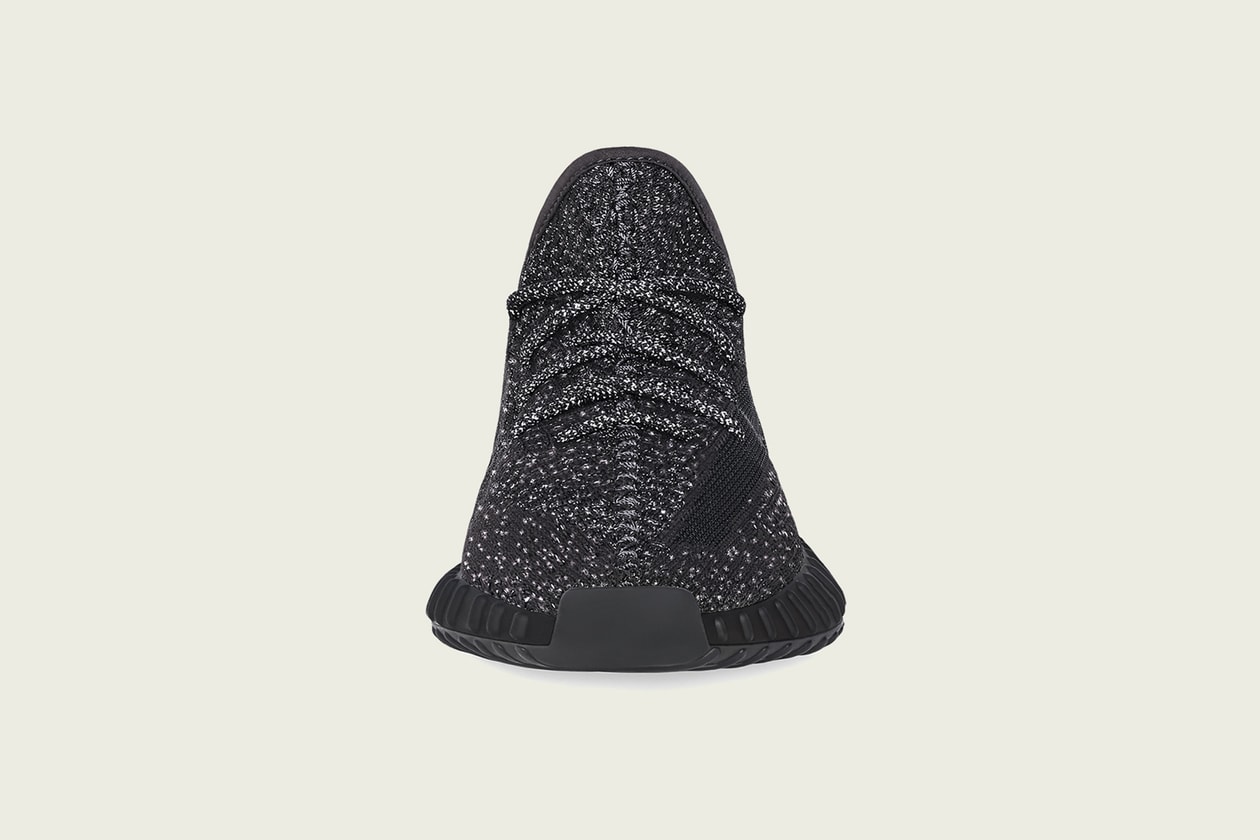 YEEZY BOOST 350 V2の新色ブラックモデル2型が2日連続で発売