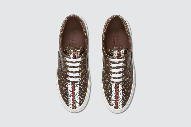 バーバリー Burberry より新モノグラムを全面に落とし込んだスニーカーが登場